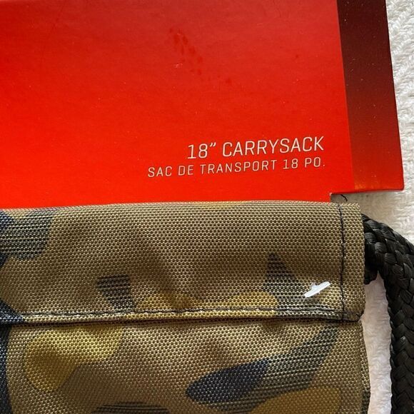 PUMA CAMAFLOUGE 18" CARRYSACK NWT - Picture 3 of 6